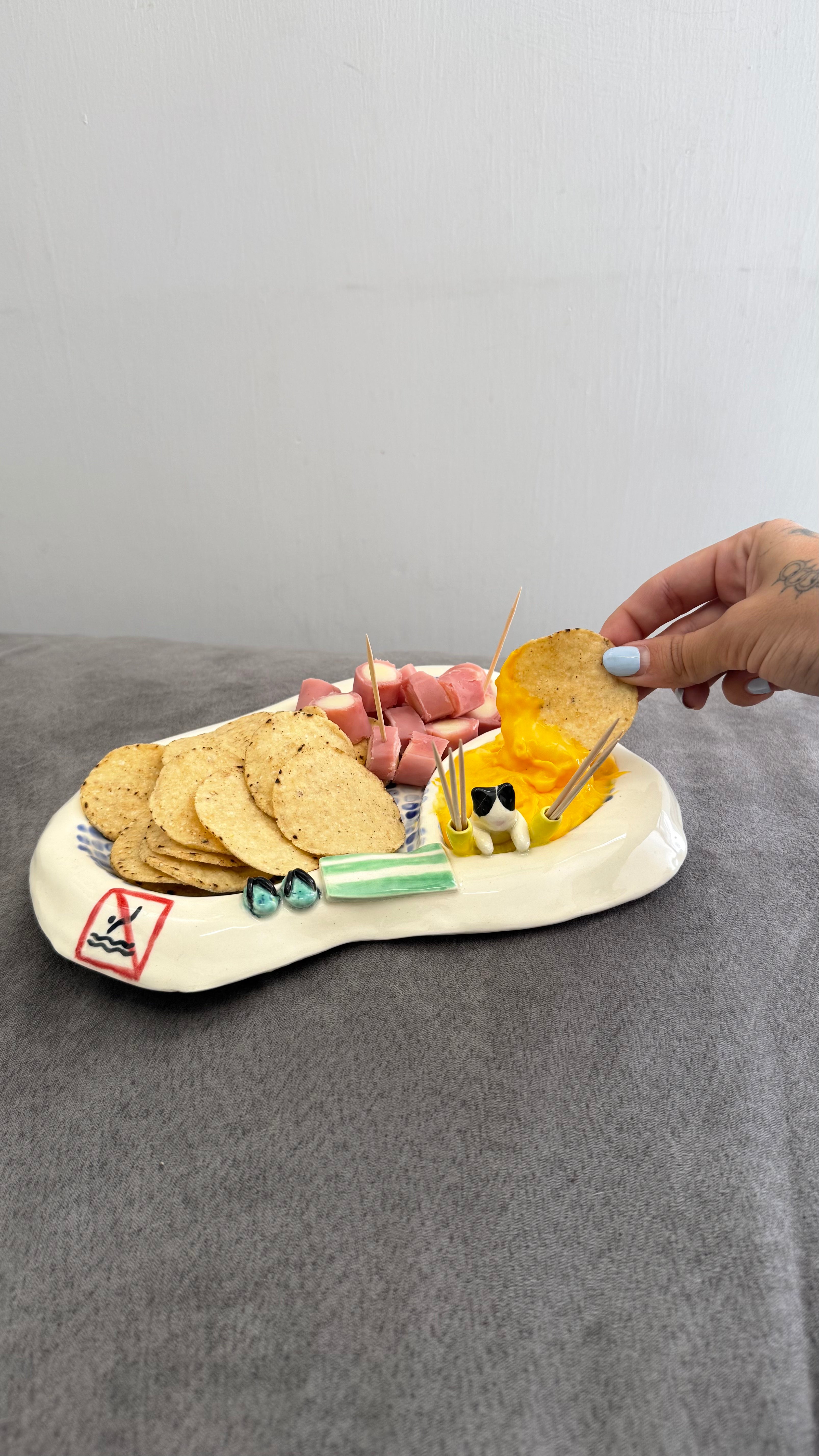 PLATO PARA BOTANA DE ALBERCA CON GATITO